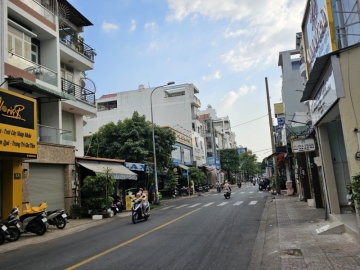  Bán Mặt Tiền Nguyễn Xuân Khoát Tân Phú, 170m2, 5 Tầng, 20 Phòng Sẵn Dòng Tiền Lớn