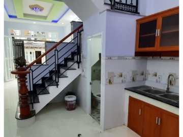 Bán Nhà Hẻm Ô tô Đường Chiến Lược, 50m2, 3 Lầu, 4 Phòng Ngủ, Giá Rẻ