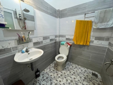 Bán Nhà Hẻm Xe Hơi Phú Thọ Hoà Tân Phú, 3 Tầng, 3 P.Ngủ, Sổ Vuông Chỉ 4 Tỷ