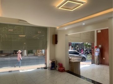 Bán Nhà Mặt Tiền Bàn Cờ Quận 3, 4 Tầng, 12 P.Ngủ, Vị Trí Kinh Doanh Đỉnh