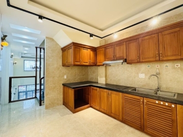 Bán Nhà Mặt Tiền Đội Cung Quận 11, 6 Tầng BTCT, Kinh Doanh Đa Ngành Nghề Nhỉnh 12 Tỷ  Bán Nhà Mặt Tiền Đội Cung Quận 11, 6 Tầng BTCT, Kinh Doanh Đa Ngành Nghề Nhỉnh 12 Tỷ