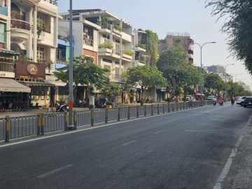 Bán Nhà Mặt Tiền Đường Minh Phụng Quận 11, 4 Lầu, 4 P.Ngủ, Thiết Kế Hiện Đại