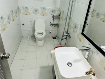 Bán Nhà Mặt Tiền Gò Dầu Tân Phú, 100m2, 5 Tầng Hoàn Công, Sổ A4 Chỉ 19 Tỷ TL