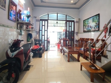  Bán Nhà Mặt Tiền Hiền Vương Tân Phú, 65m2, 3 Tầng, 4 P.Ngủ, Sẵn Dòng Tiền Chỉ 6 Tỷ  