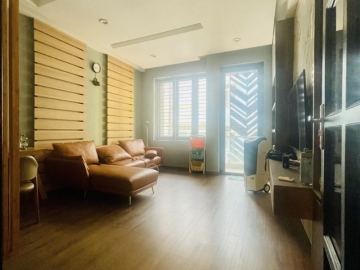  Bán Nhà Mặt Tiền Hoa Lan Phú Nhuận, 64m2, 4 Lầu, 5 P.Ngủ, Mới Đẹp, Hoàn Công Đủ