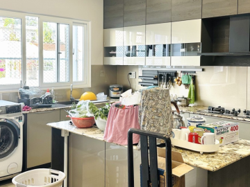 Bán Nhà Mặt Tiền Huỳnh Văn Bánh Phú Nhuận, 5 Tầng Thang Máy, Hoàn Công Đủ