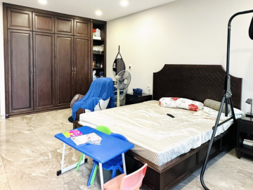 Bán Nhà Mặt Tiền Huỳnh Văn Bánh Phú Nhuận, 5 Tầng Thang Máy, Hoàn Công Đủ
