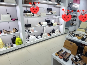 Bán Nhà Mặt Tiền Lê Văn Sỹ Quận 3, 135m2, 5 Tầng, 5 P.Ngủ, Sẵn Dòng Tiền Lớn