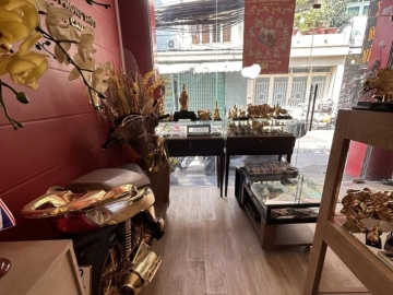 Bán Nhà Mặt Tiền Ni Sư Huỳnh Liên Tân Bình, 5 Tầng, Mới Đẹp, Sổ A4 Chỉ 11 Tỷ