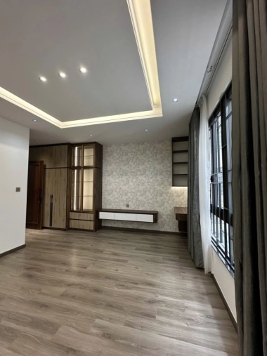 Mặt Tiền Đường Số 5 Khu Tên Lửa - 100m² - 4 Tầng - 16.5 Tỷ