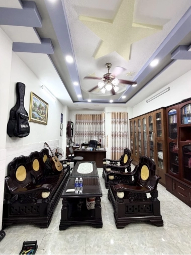 Mặt Tiền Khu Tên Lửa Đường 6E, 72m²,4 Tầng, 6PN 