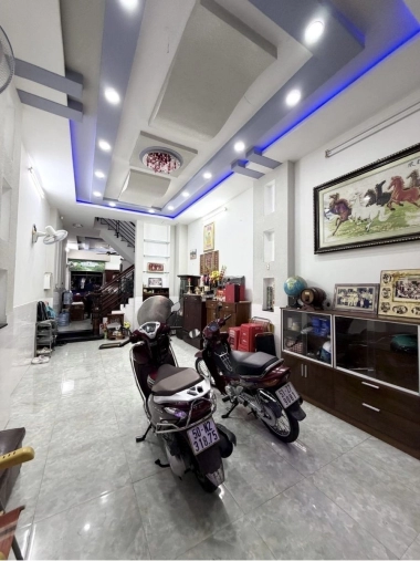 Mặt Tiền Khu Tên Lửa Đường 6E, 72m²,4 Tầng, 6PN 
