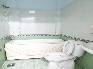 Nhà Hẻm Xe Hơi Đường Nguyễn Thị Nhỏ, Tân Bình, Giá Rẻ Vì Dịch Covid 19