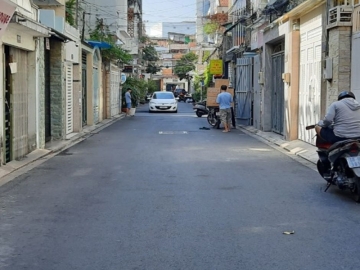 Nhà Hẻm Xe Hơi Đường Phạm Văn Hai, Tân Bình, Giá Rẻ, Gần Chợ Phạm Văn Hai