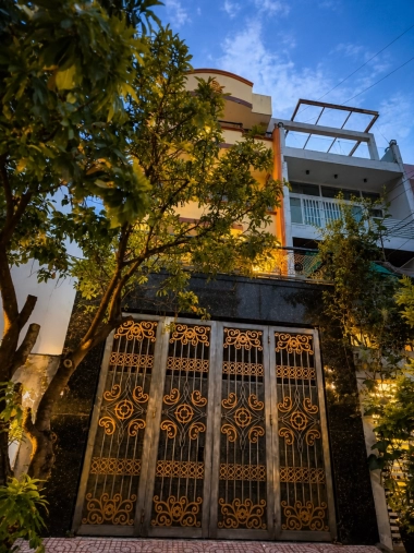 Nhà Mặt Tiền KDC Tên Lửa, Đường Số 3, 100m², 4 Tầng, Vừa Ở, Vừa Làm Công Ty