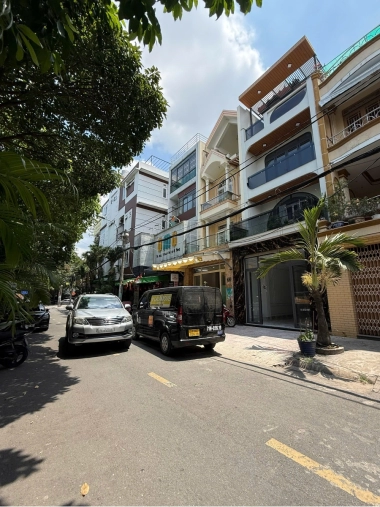 NHÀ MẶT TIỀN KHU TÊN LỬA ĐƯỜNG SỐ 24, THANG MÁY, VỪA Ở VỪA KINH DOANH