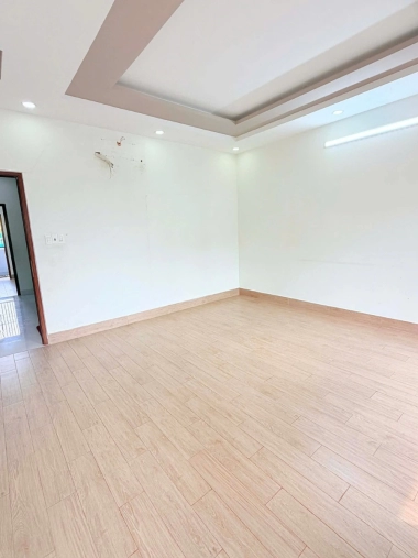 BÁN NHÀ MẶT TIỀN KDC TÊN LỬA – ĐƯỜNG 40A – 80M² – VỪA Ở VỪA LÀM CÔNG TY CỰC ĐẸP